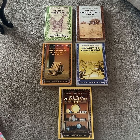 “The No. 1 Ladies Detective Agency Series” by Alexander McCall Smith! - Picture 8 of 11